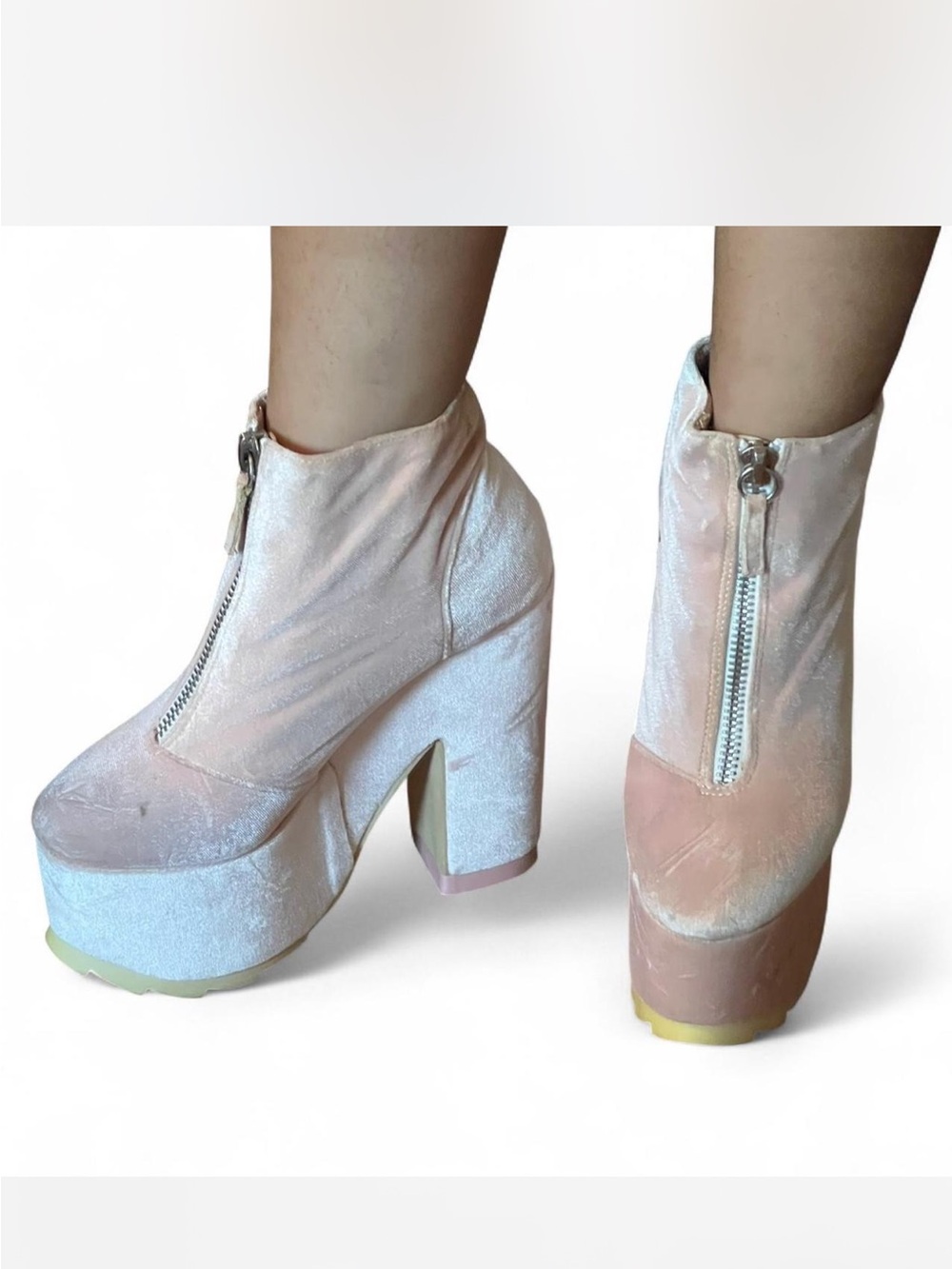 YRU Pink Velvet Platform Ankle Boots with Front Zip